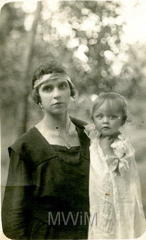 KKE 008.jpg - Helena Orzechowska z córką Alicją, Zurne,  1924 r.